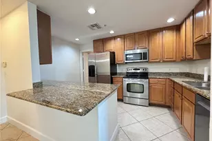 808 3rd Ave W, Bradenton, FL 34205 - Photo 1