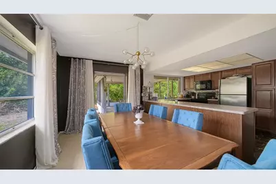 2436 Breakwater Circle, Sarasota, FL 34231 - Photo 11