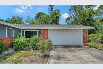 2436 Breakwater Circle, Sarasota, FL 34231 - Photo 3