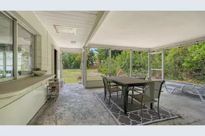 2436 Breakwater Circle, Sarasota, FL 34231 - Photo 23