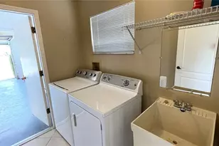 4456 Del Sol Blvd, Sarasota, FL 34243 - Photo 23