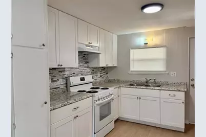 3608 16th Street W, Bradenton, FL 34205 - Photo 9