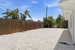 2847 Oak St, Sarasota, FL 34237 - Photo 17