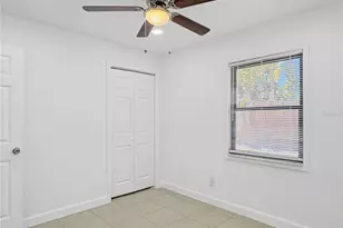 2847 Oak St, Sarasota, FL 34237 - Photo 11