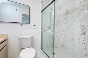 2847 Oak St, Sarasota, FL 34237 - Photo 17