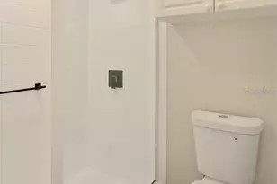 5430 Eagles Point Cir, Sarasota, FL 34231 - Photo 29
