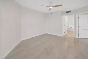5430 Eagles Point Cir, Sarasota, FL 34231 - Photo 27