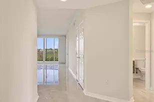 5430 Eagles Point Cir, Sarasota, FL 34231 - Photo 5