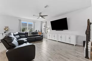 12259 Blue Pacific Dr, Riverview, FL 33579 - Photo 3