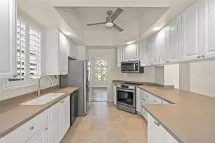 5762 Benevento Dr, Sarasota, FL 34238 - Photo 5
