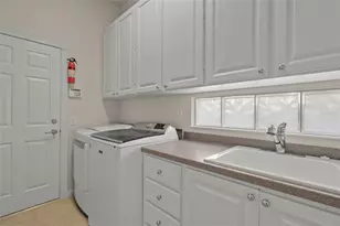 5762 Benevento Dr, Sarasota, FL 34238 - Photo 23