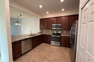 9929 Haze Dr, Venice, FL 34292 - Photo 3