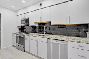 4169 66th St Cir W, Bradenton, FL 34209 - Photo 3