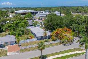 1423 12th Ave W, Palmetto, FL 34221 - Photo 1