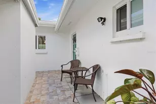 4208 Roxane Blvd, Sarasota, FL 34235 - Photo 7
