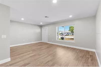 901 24th Avenue W, Palmetto, FL 34221 - Photo 9