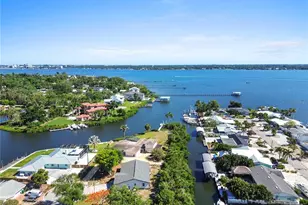 901 24th Ave W, Palmetto, FL 34221 - Photo 3