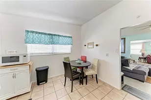 2564 Wood St, Sarasota, FL 34237 - Photo 13