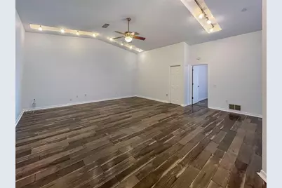 3957 Proctor Road, Sarasota, FL 34233 - Photo 3