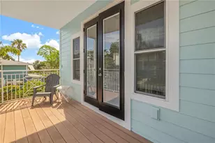 105 4th St S, Bradenton Beach, FL 34217 - Photo 35