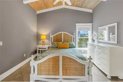 105 4th Street S, Bradenton Beach, FL 34217 - Photo 55