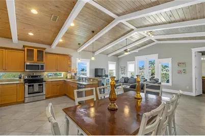 105 4th Street S, Bradenton Beach, FL 34217 - Photo 41
