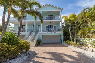 105 4th Street S, Bradenton Beach, FL 34217 - Photo 3