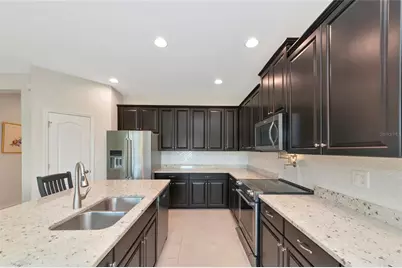 5587 Foxtail Palm Lane, Sarasota, FL 34233 - Photo 11