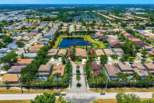 5587 Foxtail Palm Ln, Sarasota, FL 34233 - Photo 3