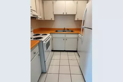 4800 Rilma Avenue #148, Sarasota, FL 34234 - Photo 5