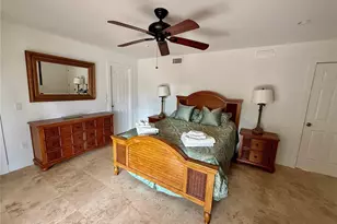 1257 Tree Bay Ln, Sarasota, FL 34242 - Photo 11