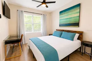330 Lang Ct N, Saint Petersburg, FL 33701 - Photo 7