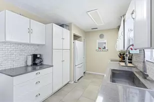 6325 Gulf Dr, Holmes Beach, FL 34217 - Photo 17