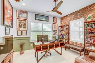 10233 Lake Wales Cir, Sarasota, FL 34241 - Photo 9