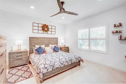 10233 Lake Wales Circle, Sarasota, FL 34241 - Photo 37