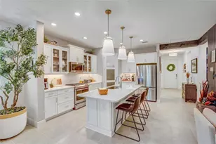 10233 Lake Wales Cir, Sarasota, FL 34241 - Photo 21