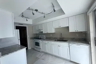 6264 Green View Cir, Sarasota, FL 34231 - Photo 15