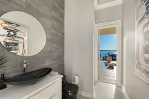 344 W Royal Flamingo Dr, Sarasota, FL 34236 - Photo 29