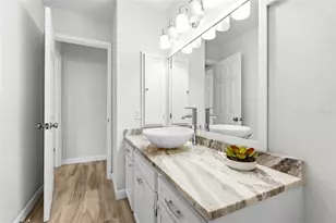 2383 Lakeside Mews, Sarasota, FL 34235 - Photo 37