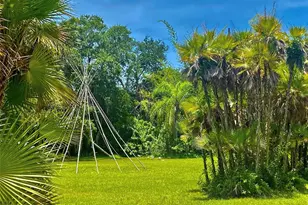 7808 34th Ct E, Sarasota, FL 34243 - Photo 23
