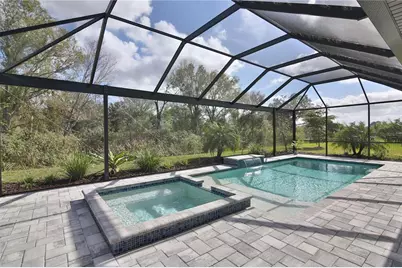 7808 34th Court E, Sarasota, FL 34243 - Photo 17