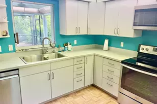 98 Hourglass Dr, Venice, FL 34293 - Photo 15