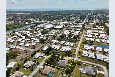 98 Hourglass Drive, Venice, FL 34293 - Photo 3
