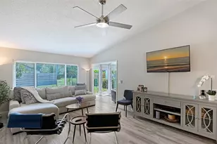 5649 Westwind Ln, Sarasota, FL 34231 - Photo 3