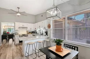 5649 Westwind Ln, Sarasota, FL 34231 - Photo 9