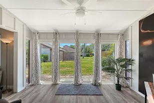 5649 Westwind Ln, Sarasota, FL 34231 - Photo 11