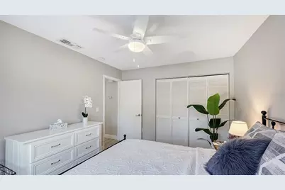 5649 Westwind Lane, Sarasota, FL 34231 - Photo 17