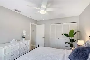 5649 Westwind Ln, Sarasota, FL 34231 - Photo 17