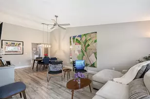 5649 Westwind Ln, Sarasota, FL 34231 - Photo 5