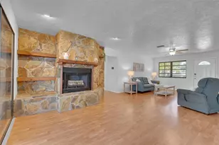 7206 8th Ave NW, Bradenton, FL 34209 - Photo 9